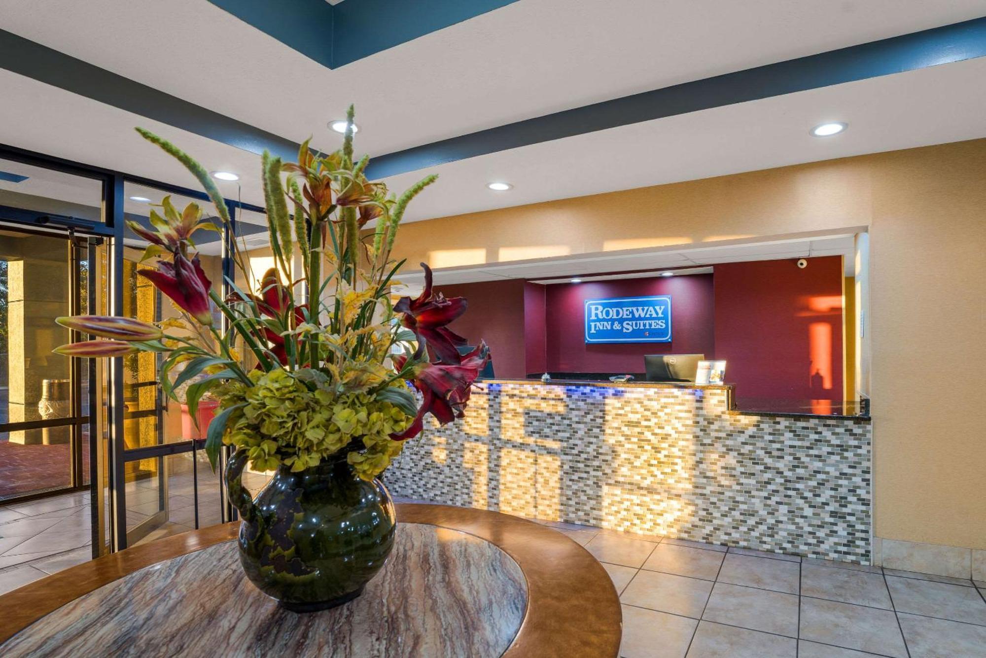 Rodeway Inn Brandon Buitenkant foto
