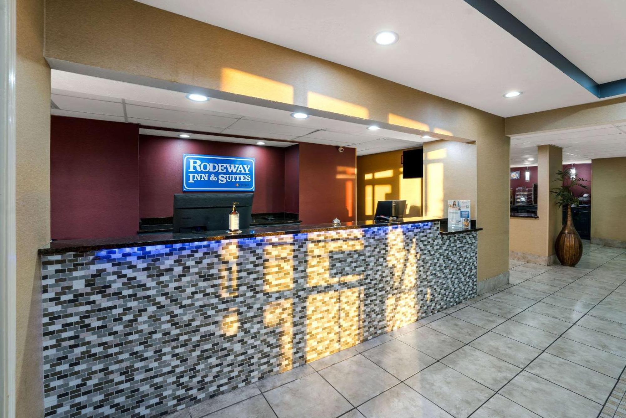 Rodeway Inn Brandon Buitenkant foto