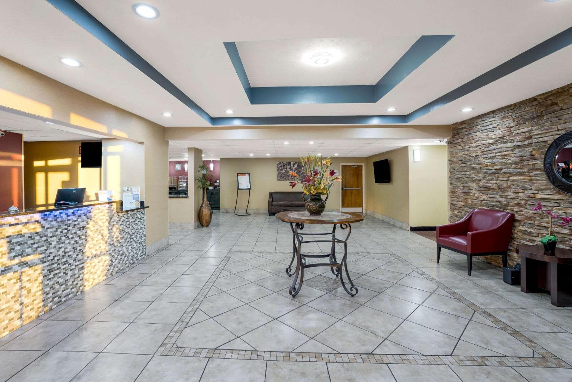 Rodeway Inn Brandon Buitenkant foto