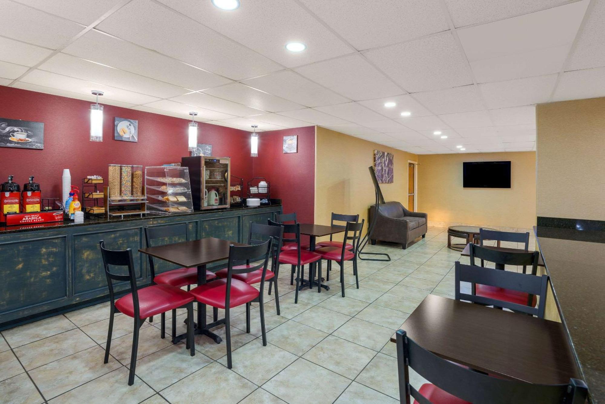 Rodeway Inn Brandon Buitenkant foto