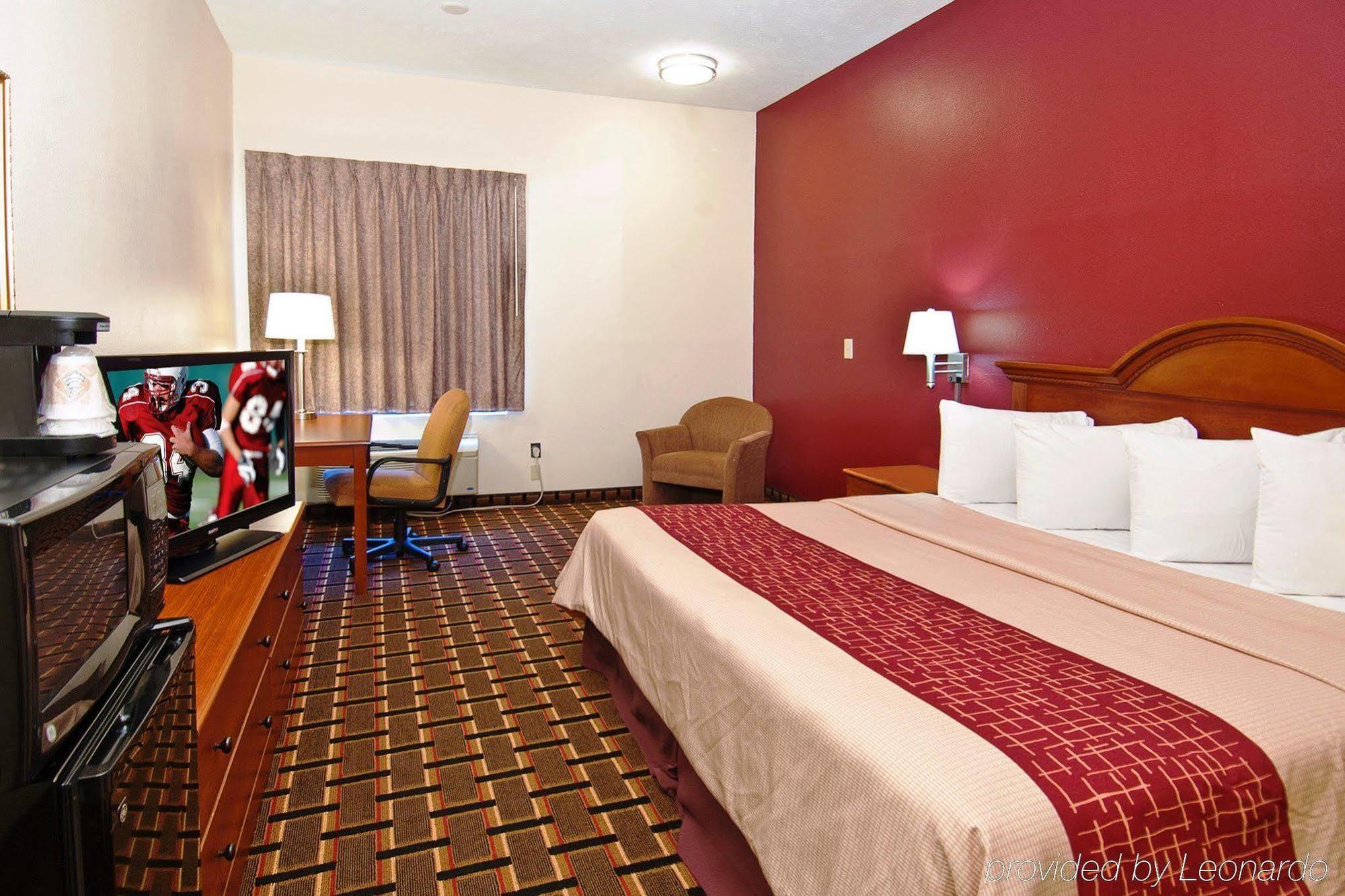 Rodeway Inn Brandon Buitenkant foto